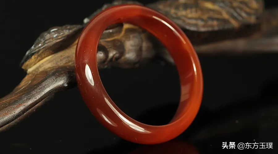 玛瑙是玉吗？玛瑙戴着对身体好不好？