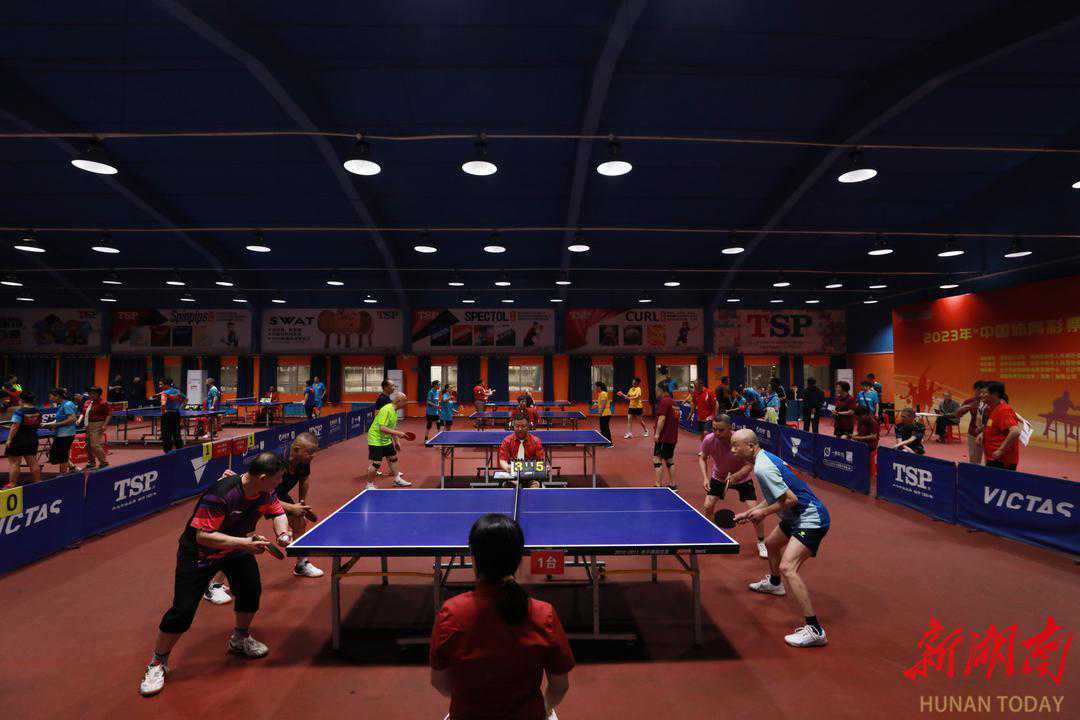 以球会友 2023省老年人乒乓球比赛在长沙开赛