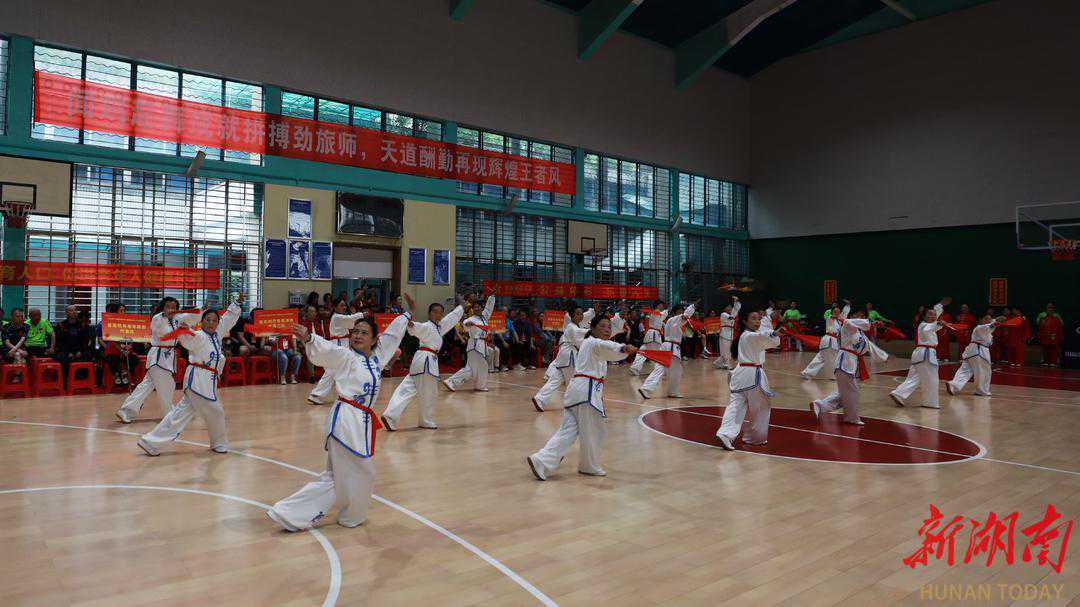 以球会友 2023省老年人乒乓球比赛在长沙开赛