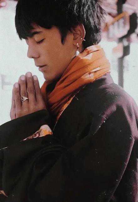 野生“康巴汉子”丁真，1米8，大长腿，既野又纯的健康美